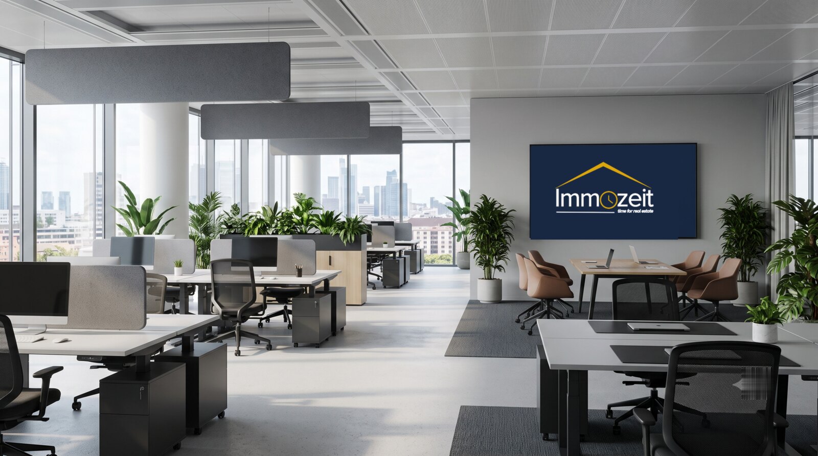 Arbeiten bei Immozeit Ankauf – modernes Büro mit dem Immozeit-Logo auf dem Präsentationsbildschirm